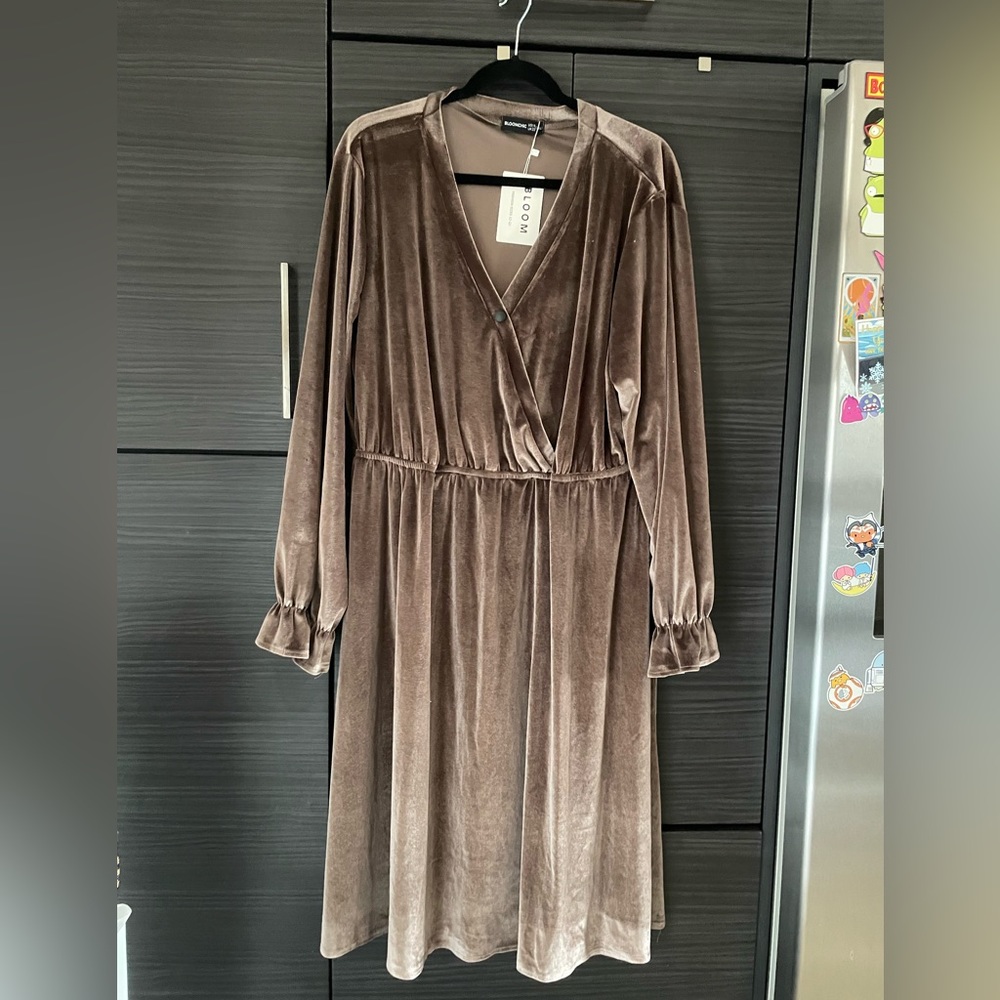 Bloomchic Velvet Mauve Dress Plus 18